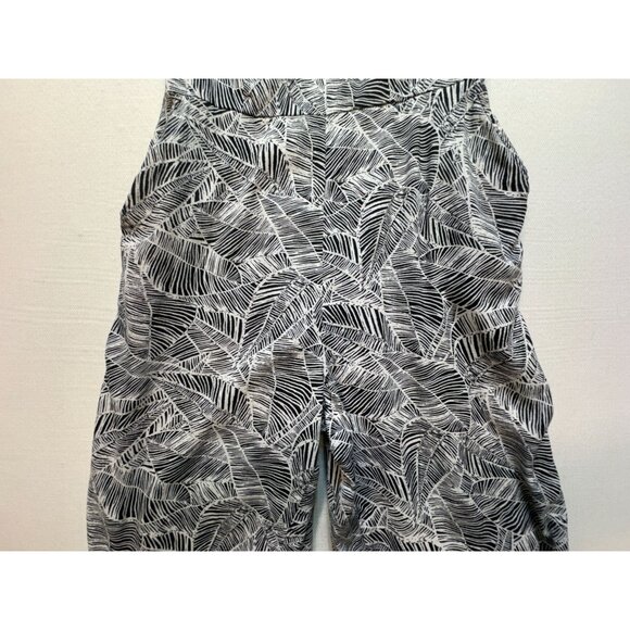 Old Navy Women's Printed Cami Jumpsuit Size L Black White Tropical Sleeveless - Picture 8 of 16